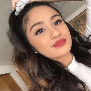 Meet your Posher, Marianne